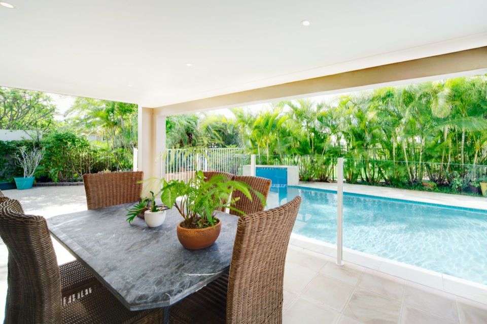 2554 Belmont Court, HOPE ISLAND, QLD 4212