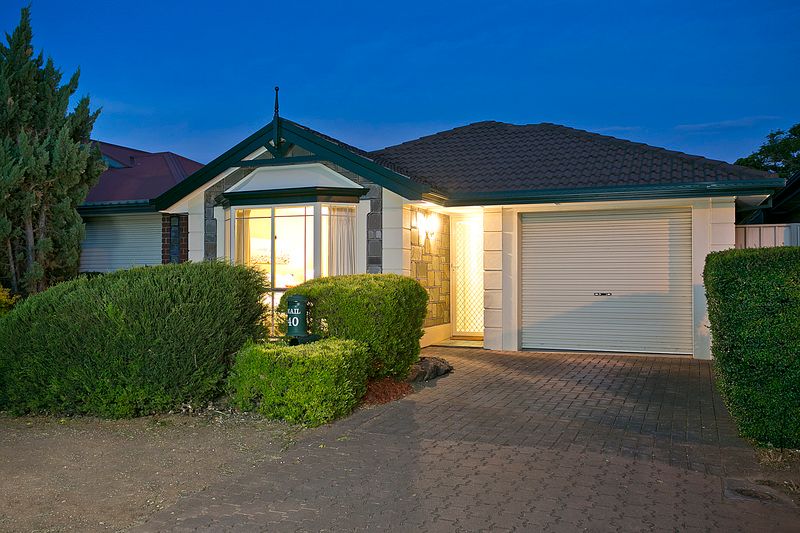 40 Attingham Crescent, OAKDEN SA 5086