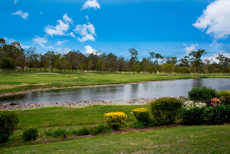 4 Steyning Court, ARUNDEL QLD 4214