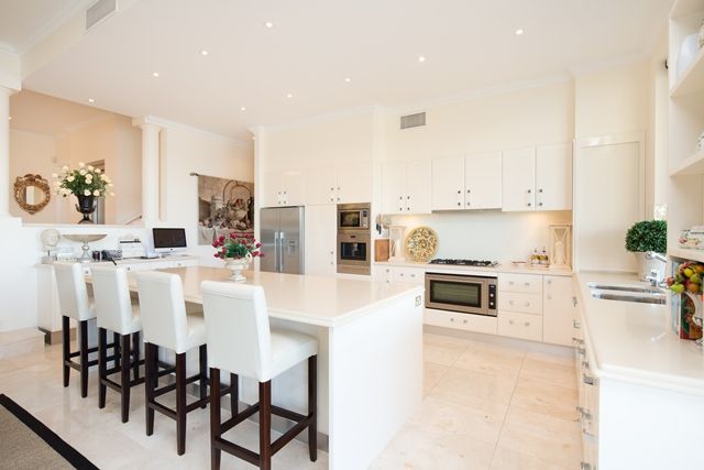 27 Seafarer Court, SURFERS PARADISE, QLD 4217
