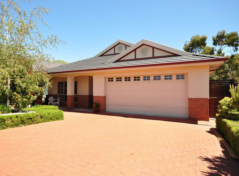 40 Pinnacle Crescent, FLAGSTAFF HILL SA 5159
