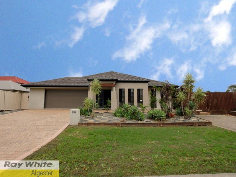 32 Lambert Drive, CALAMVALE QLD 4116