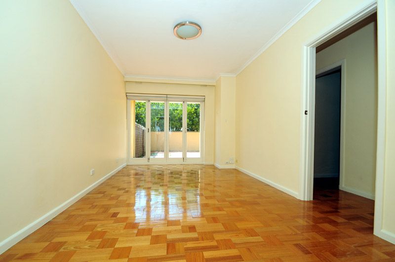 2/25 Shepparson Avenue, CARNEGIE, VIC 3163