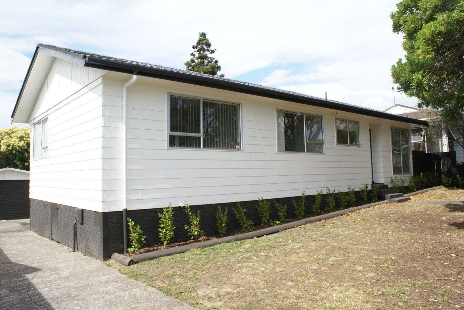 16 Yearsley Place, MANUREWA, Manukau City