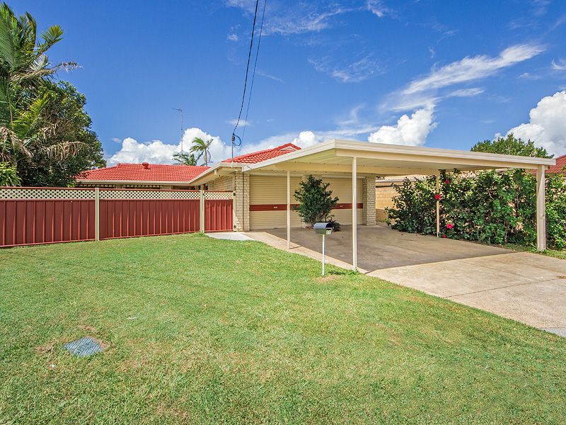 11 Vaucluse Place, BUNDALL, QLD 4217