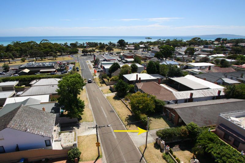 15 Fourth Avenue, ROSEBUD, VIC 3939