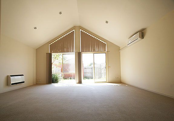 119 Railway Parade, SEAFORD, VIC 3198
