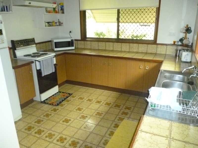 20 Larkin Street, MAROOCHYDORE, QLD 4558