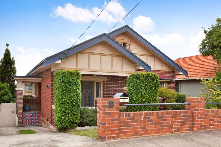 19 Undine Street, RUSSELL LEA, NSW 2046