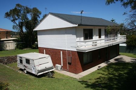 1A Whitburn Close, CHARLESTOWN NSW 2290