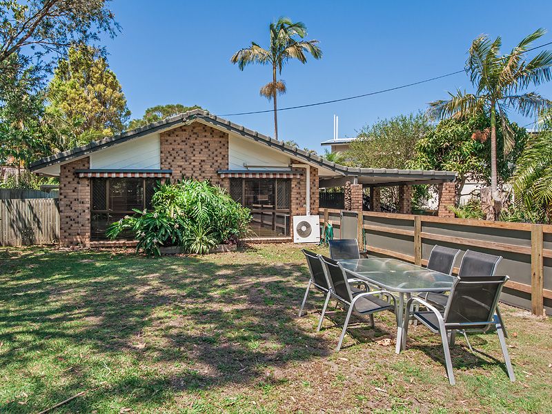 4 Emperor Avenue, MAROOCHYDORE, QLD 4558