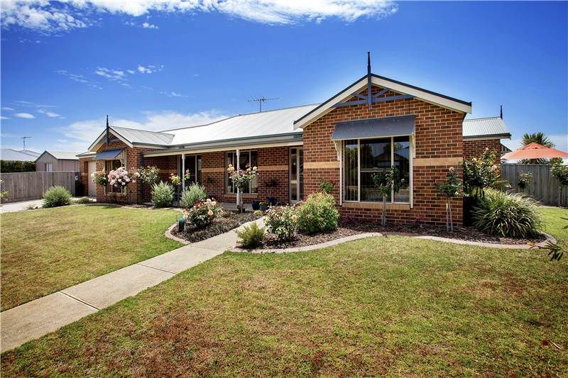 18 Greenleaf Drive, LARA, VIC 3212