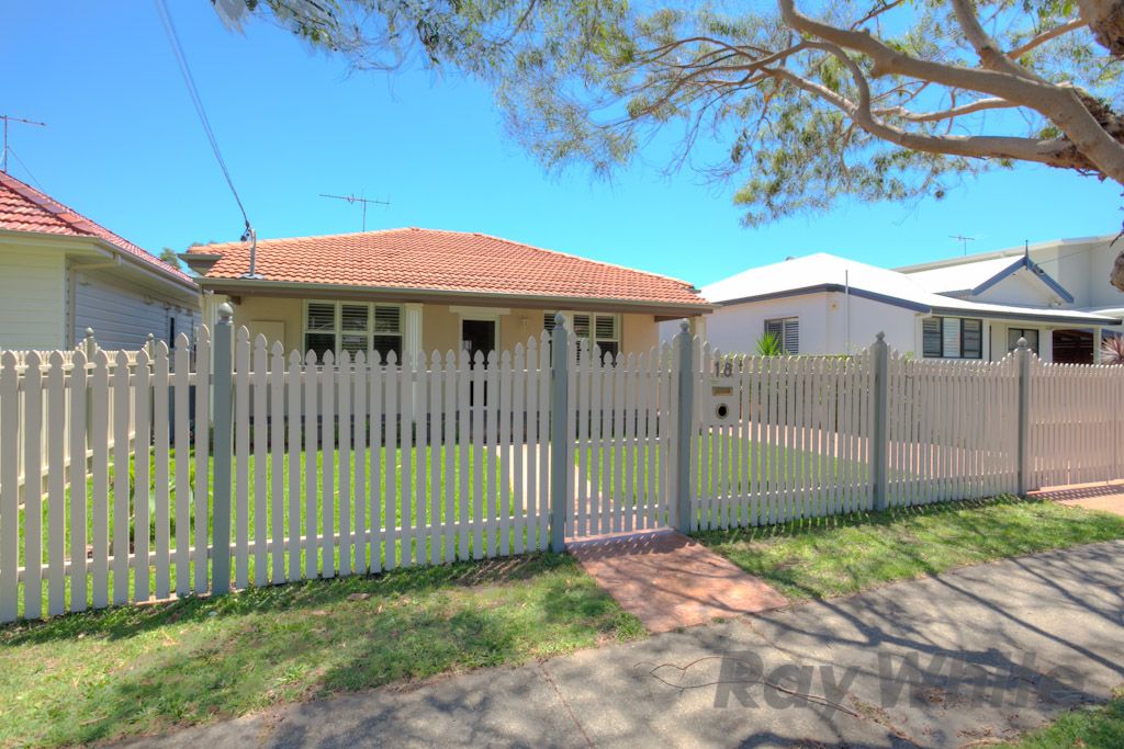 18 Harle Street, HAMILTON SOUTH NSW 2303
