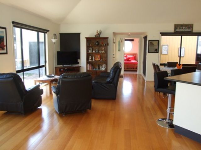 35 Katherine Ccrt, COWES, VIC 3922