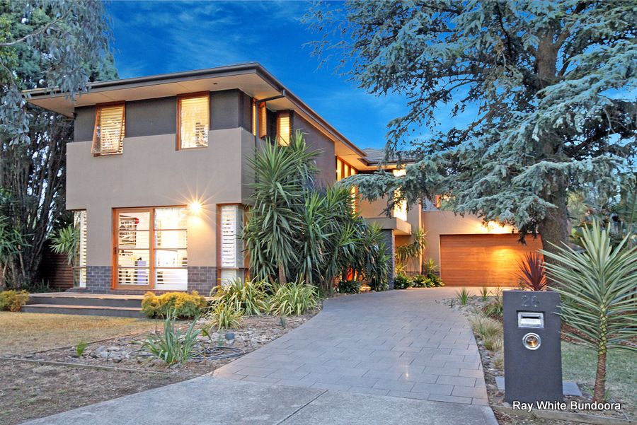 26 Linaker Drive, MACLEOD VIC 3085