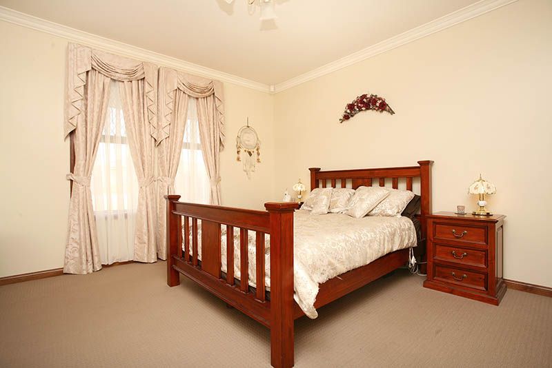 7 Kent Place, CRAIGMORE, SA 5114