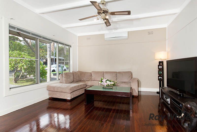 71 Lake Entrance Road, OAK FLATS, NSW 2529