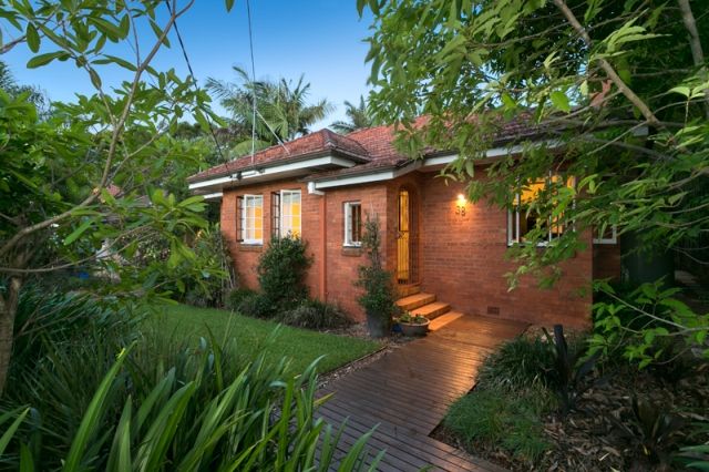 38 Newcastle Street, FAIRFIELD, QLD 4103