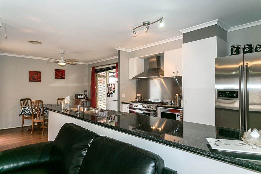 8 Maximus Court, KURUNJANG, VIC 3337