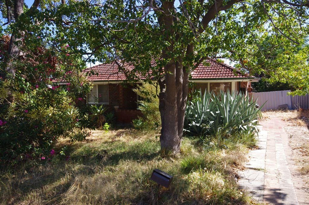 21 Tangmere Way, BALGA, WA 6061