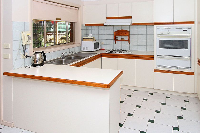 2/7 Bradley Drive, MILL PARK, VIC 3082