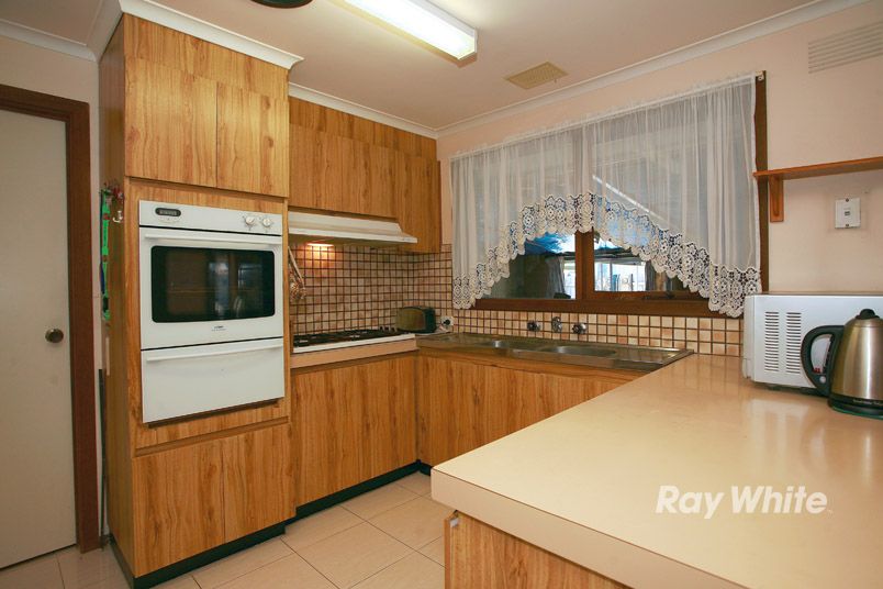 8 Hume Court, CRANBOURNE NORTH, VIC 3977