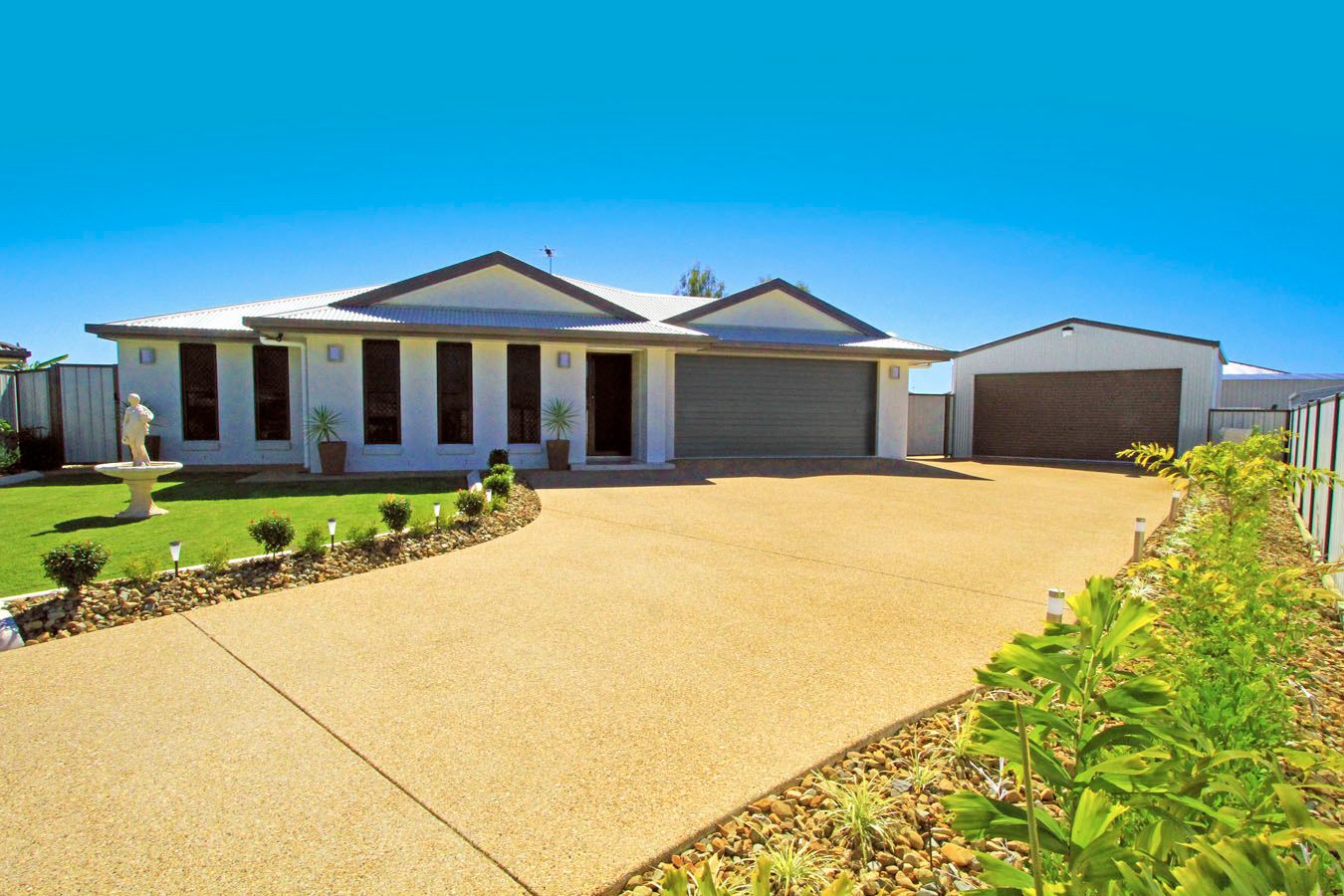 6 Bates Court, GRACEMERE QLD 4702