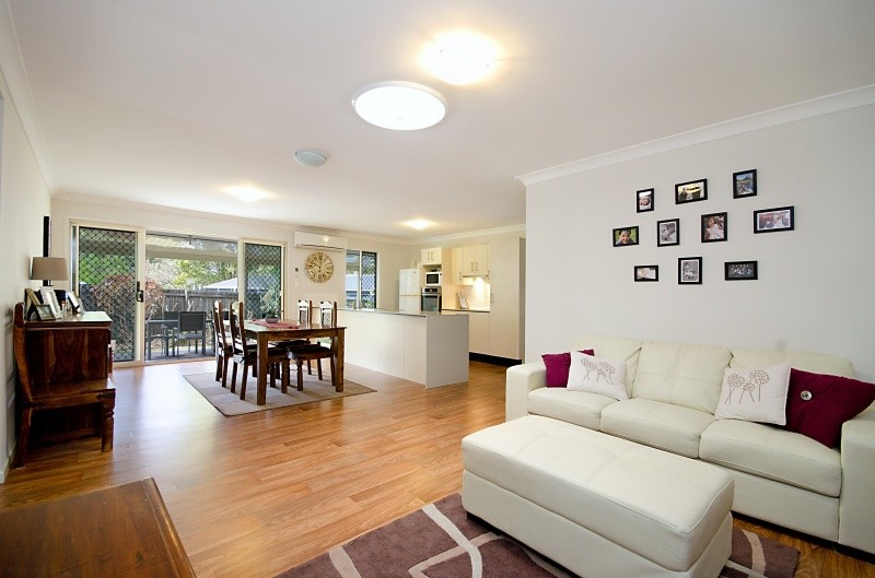14 William Street, LANDSBOROUGH, QLD 4550