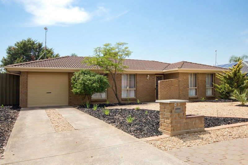 9 Bermudez Crescent, PARALOWIE SA 5108