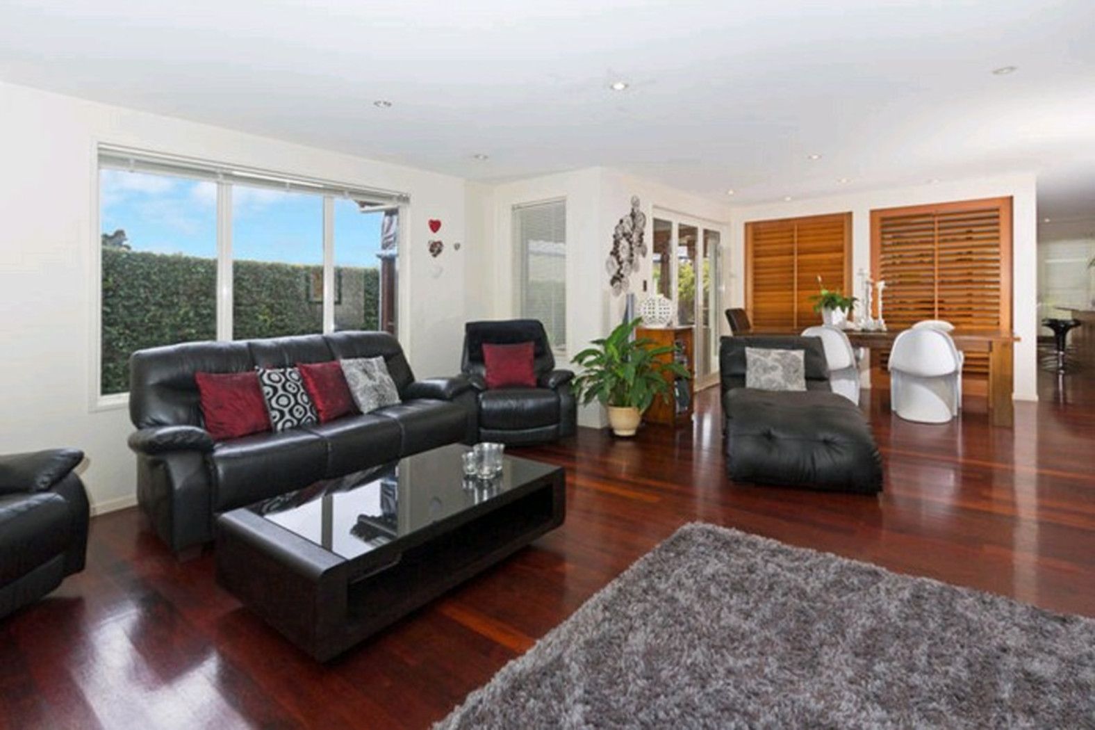 38 Oakwood Grove, EASTERN BEACH, Manukau City