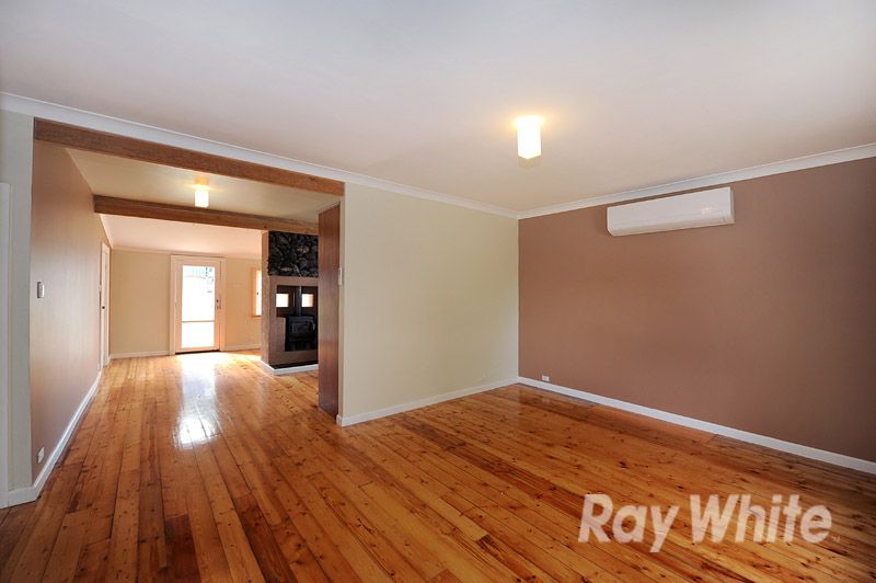 76 Forest Road, FERNTREE GULLY, VIC 3156