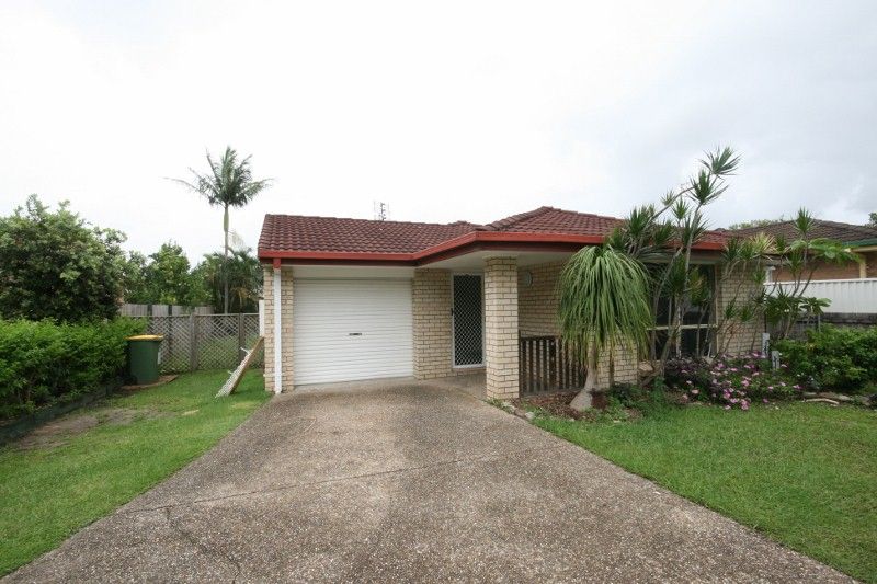 33 Crelga Court, MERRIMAC, QLD 4226