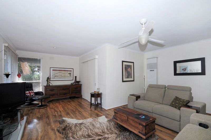 27 Lipton Drive, FRANKSTON VIC 3199