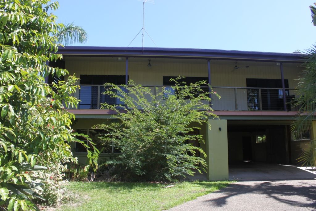 PALM COVE, QLD 4879
