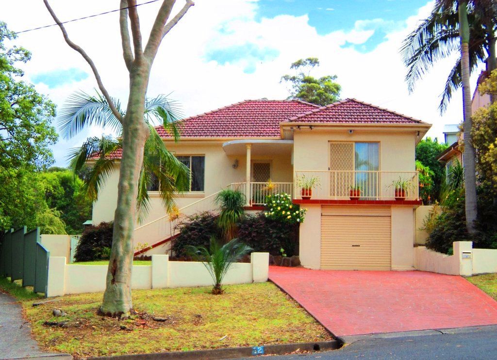 12 Walter Street, MANGERTON, NSW 2500