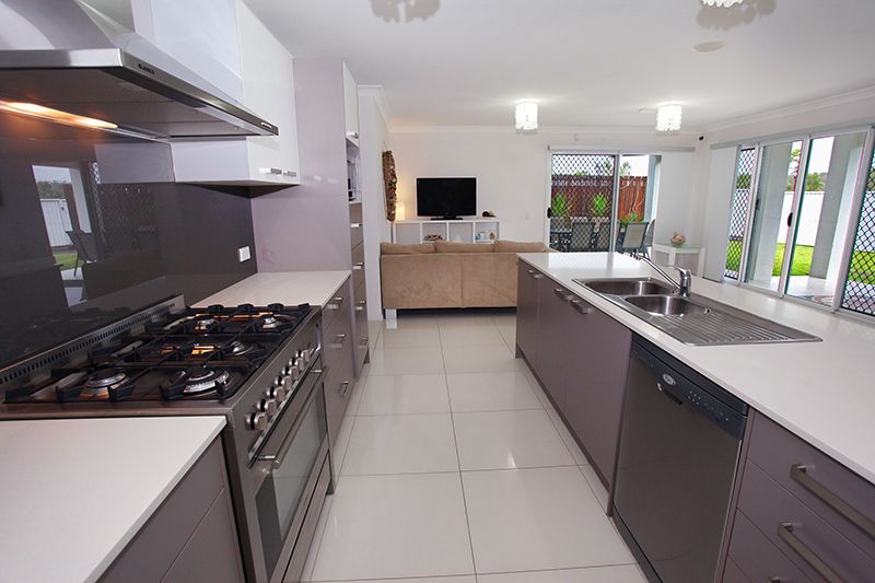 2 Myrtus Street, MOUNTAIN CREEK, QLD 4557