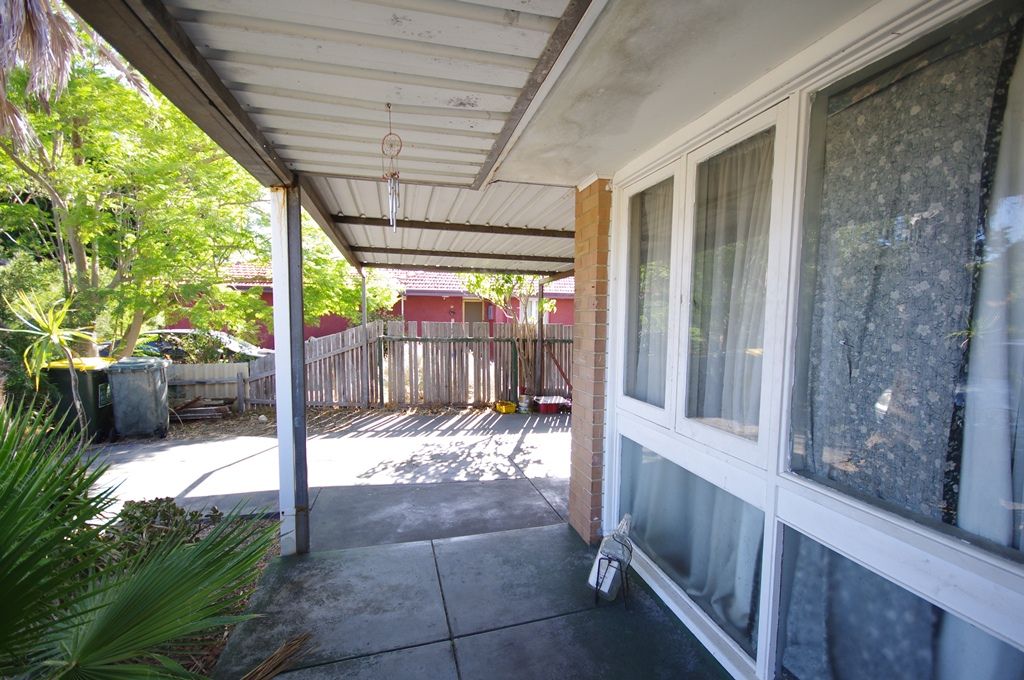 46 Meakers Way, GIRRAWHEEN, WA 6064