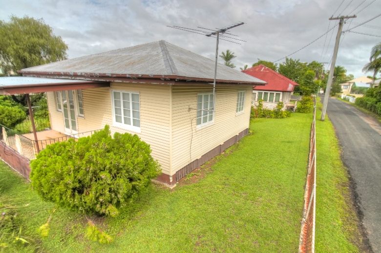 22 Downs Street, NORTH IPSWICH, QLD 4305