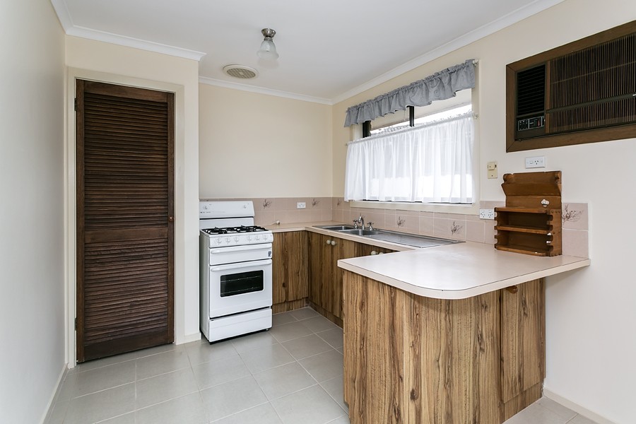 25 Second Avenue, MELTON SOUTH, VIC 3338