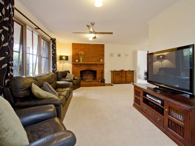 12 Samantha Court, FRANKSTON, VIC 3199