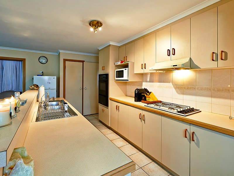 18 Appleberry Close, KNOXFIELD, VIC 3180