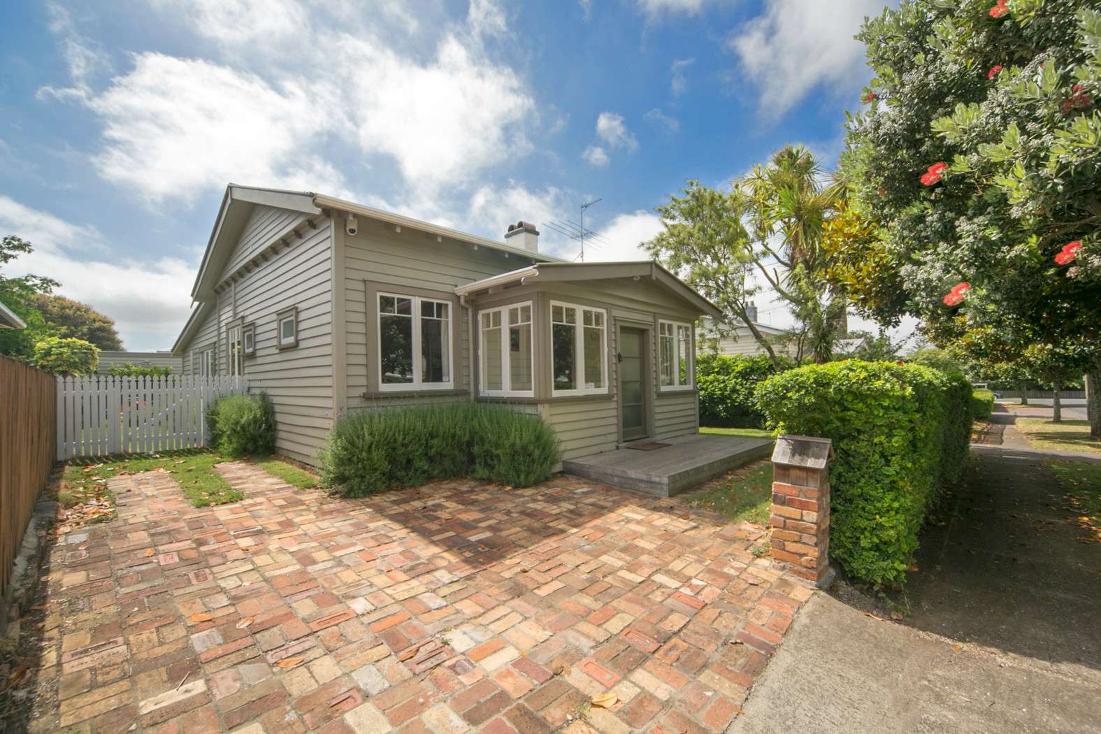 5 Cardwell Street, Onehunga, Auckland City | Real Estate | Ray White ...