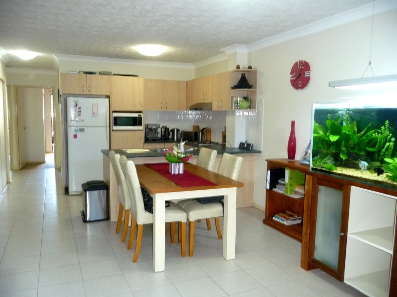 2/14-16 Collins Street, NUNDAH, QLD 4012
