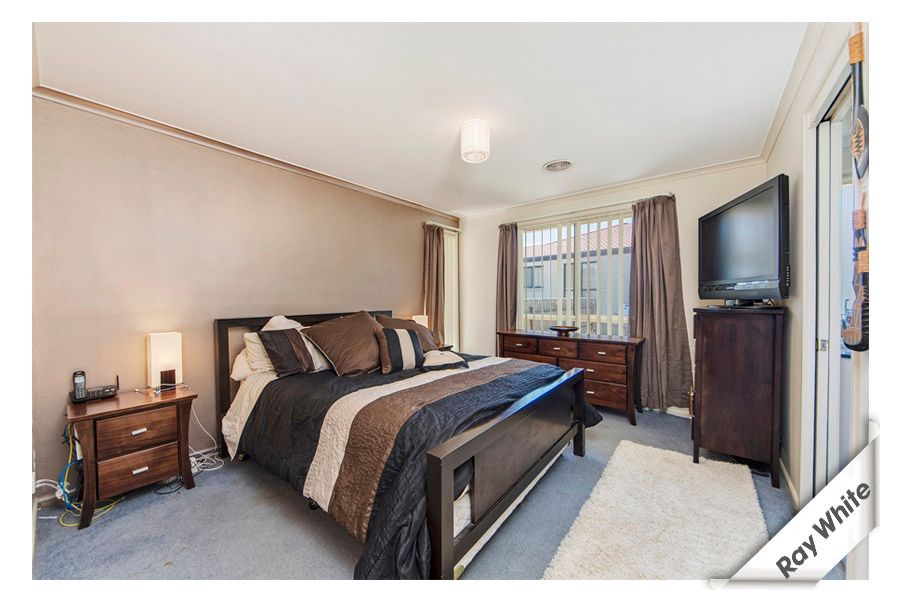16 Binaburra Place, KARABAR, NSW 2620