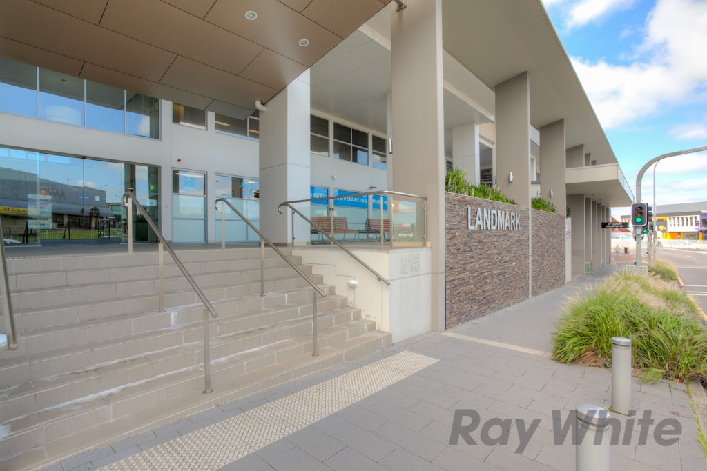705/215 Pacific Highway, CHARLESTOWN, NSW 2290