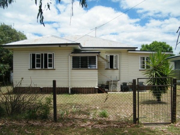 17 Burbank Street, CHINCHILLA QLD 4413