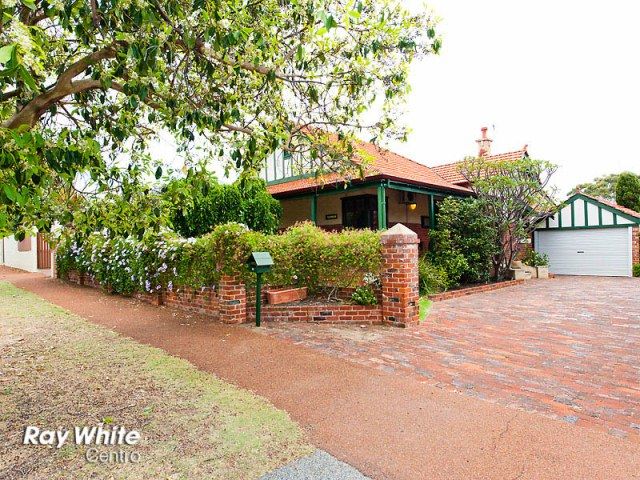 21 Irwin Street, EAST FREMANTLE WA 6158