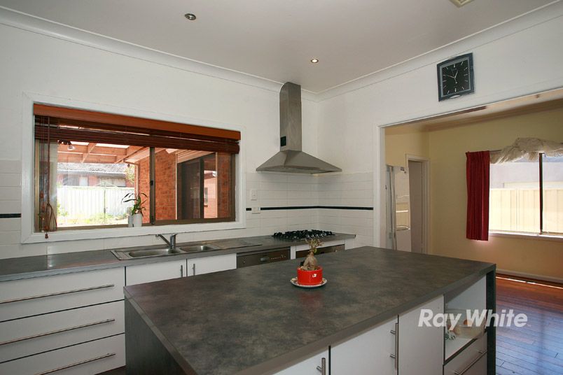 8 Thomas Street, NOBLE PARK, VIC 3174