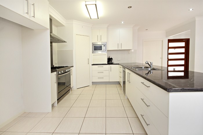 36 Paynters Pocket Avenue, PALMWOODS, QLD 4555