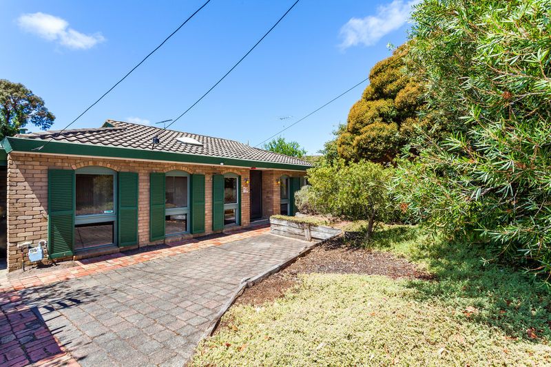 25 Carnarvon Drive, GROVEDALE VIC 3216